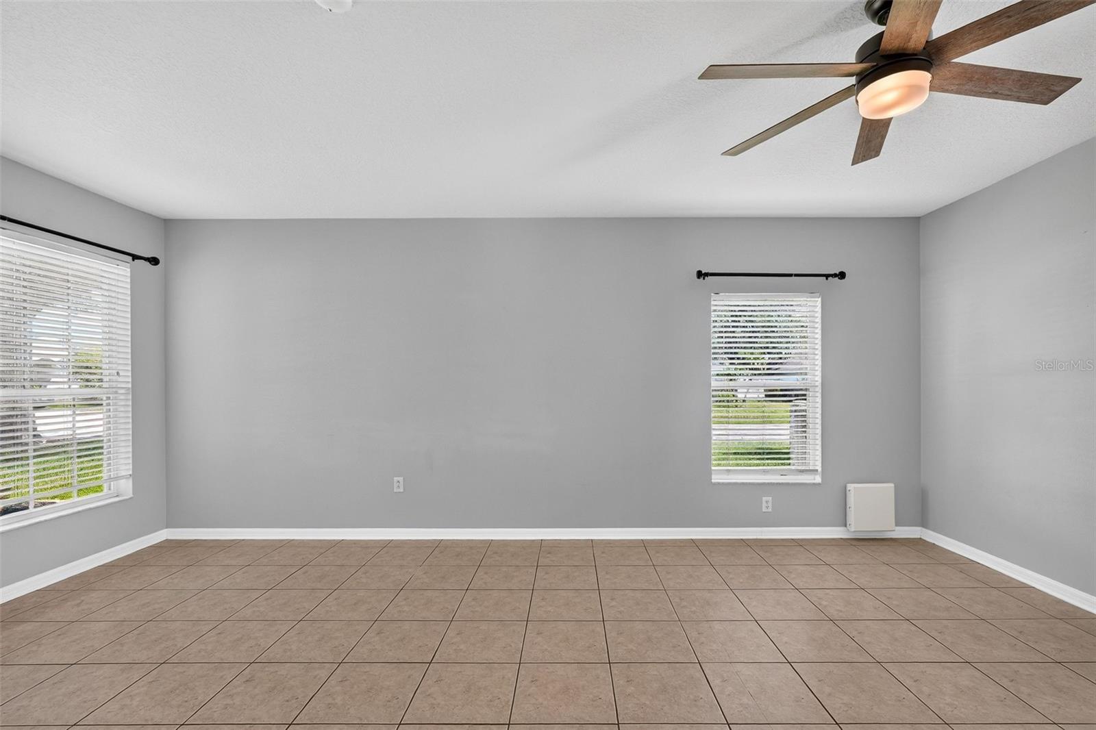 4007 34th St E Property Photo 16