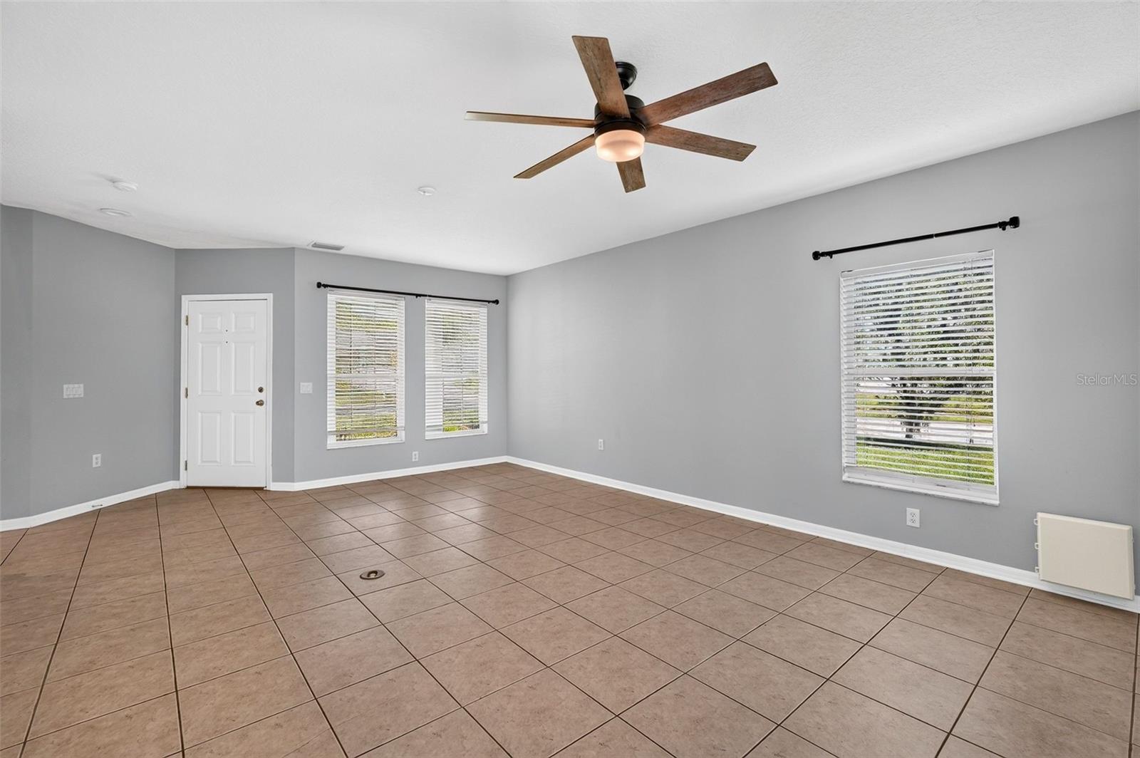 4007 34th St E Property Photo 18