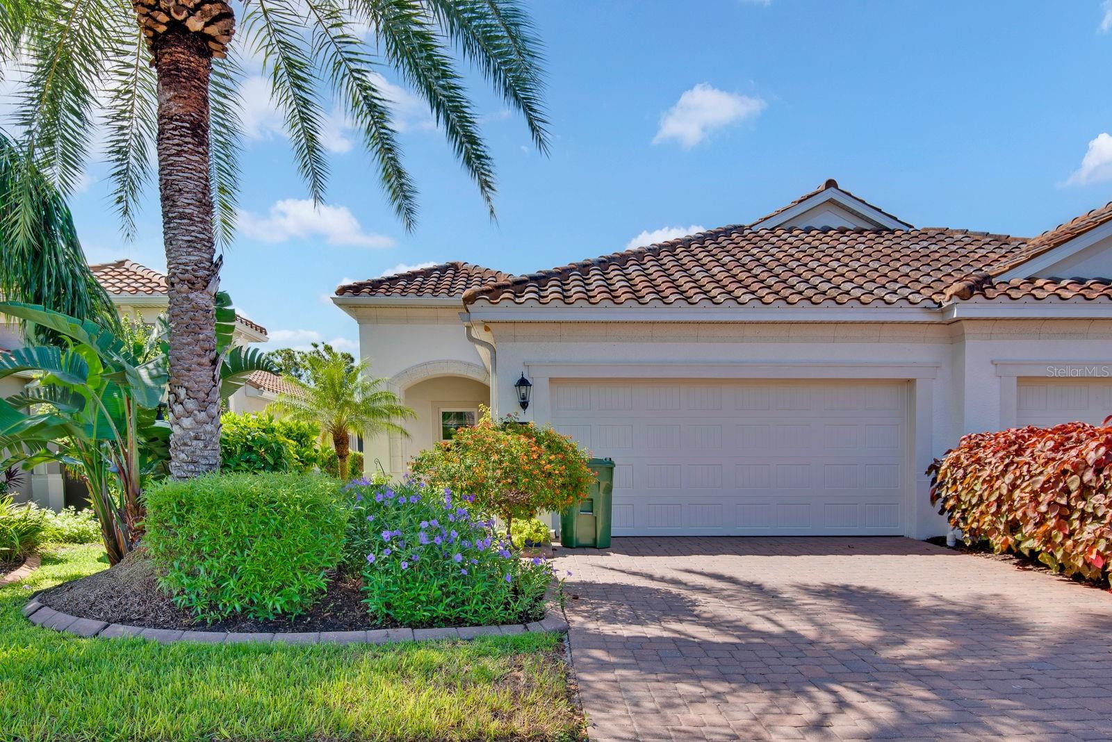 6905 Vista Bella Dr Property Photo 1