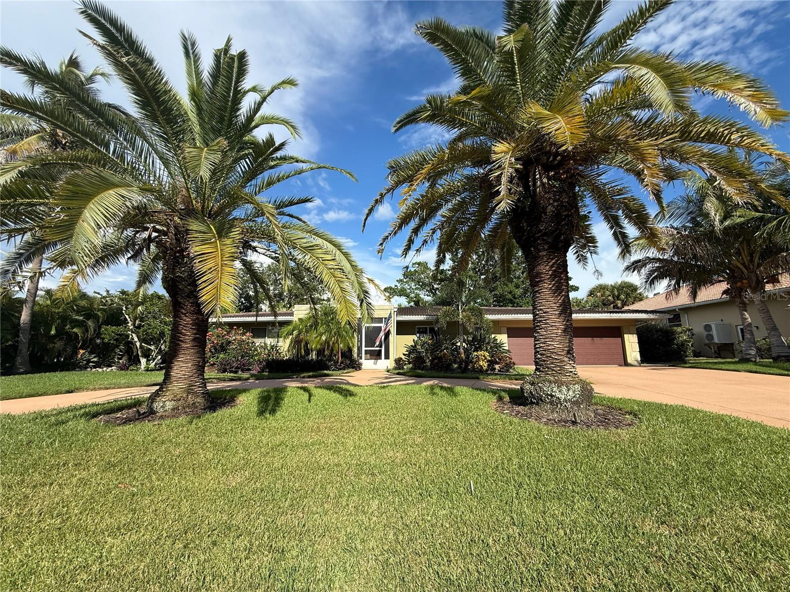 5541 Cape Aqua Dr Property Photo 7