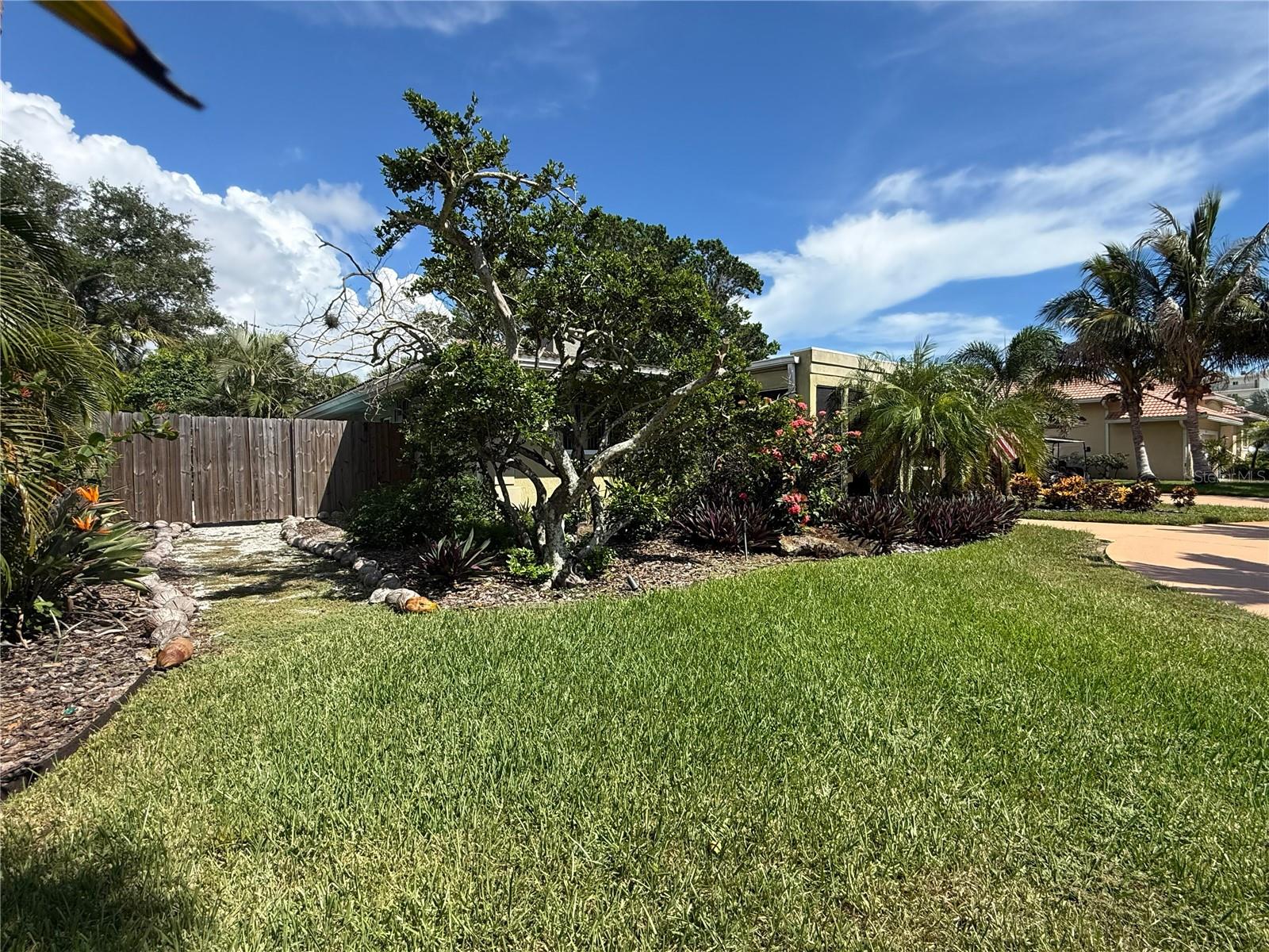 5541 Cape Aqua Dr Property Photo 11