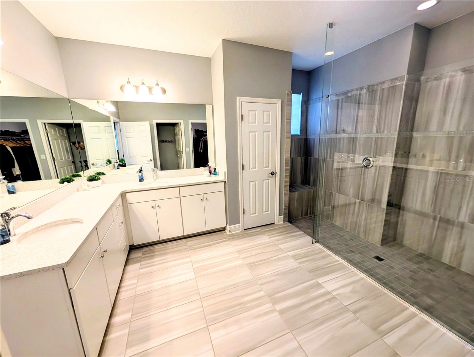 4844 Antrim Dr Property Photo 17