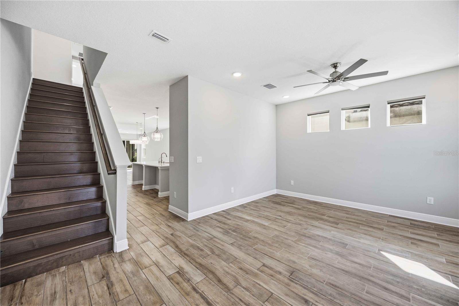 4745 Antrim Dr Property Photo 6