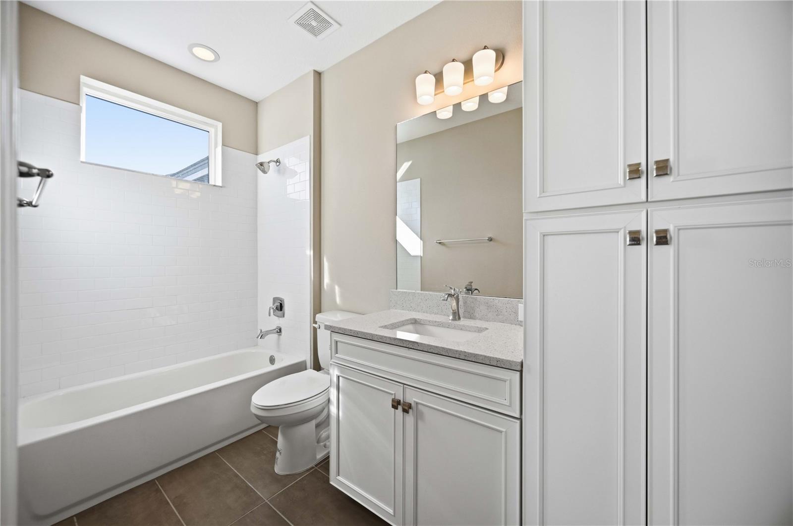 4745 Antrim Dr Property Photo 22