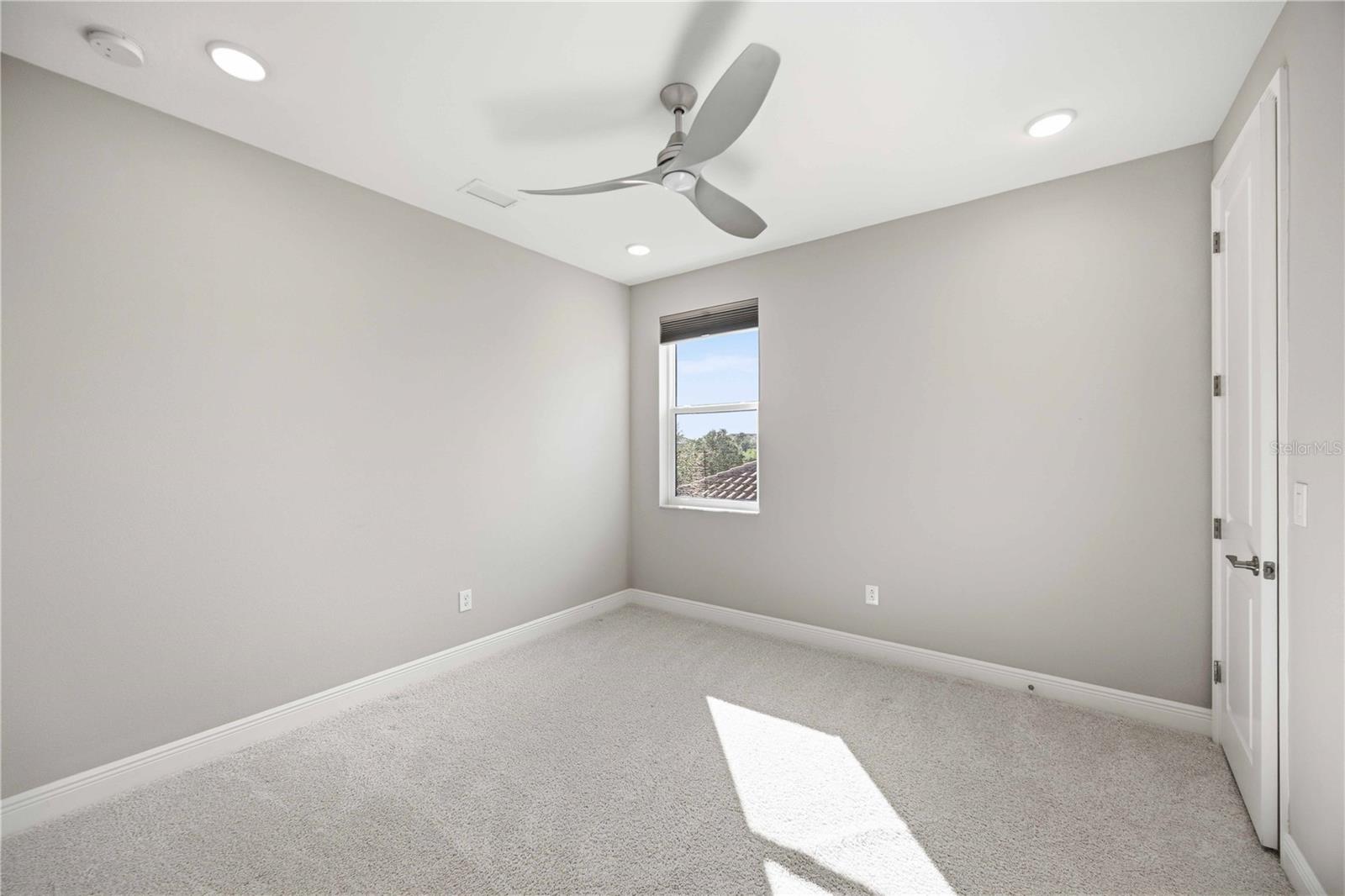 4745 Antrim Dr Property Photo 24