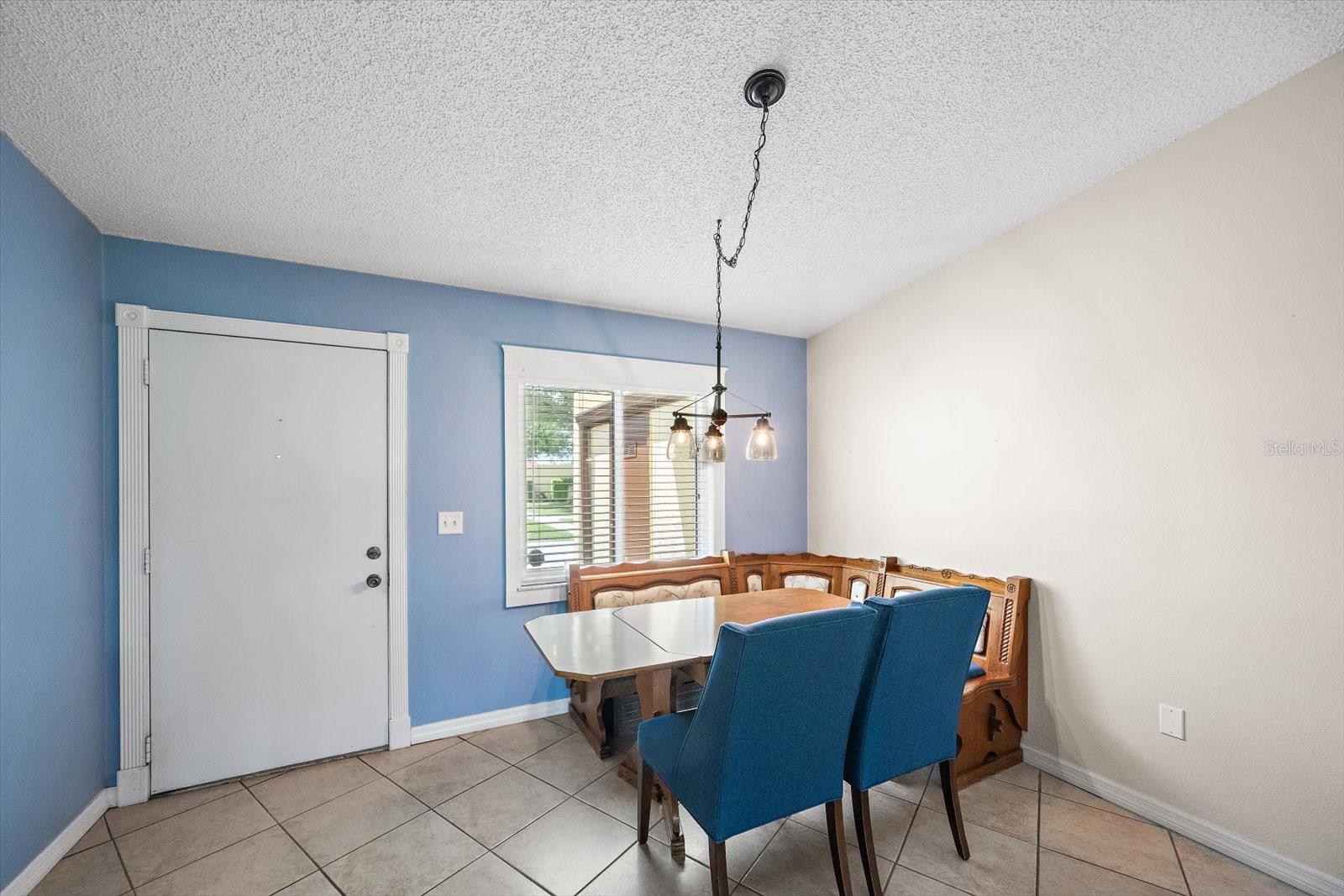 1205 56th St W Property Photo 4