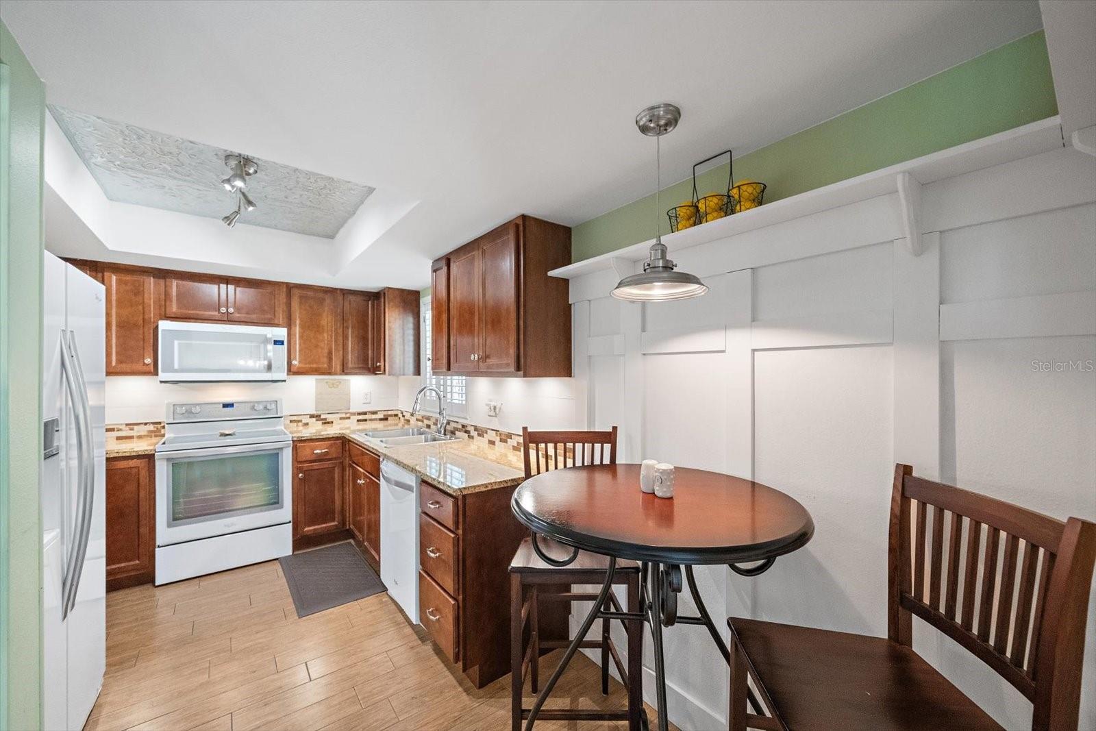 1205 56th St W Property Photo 5