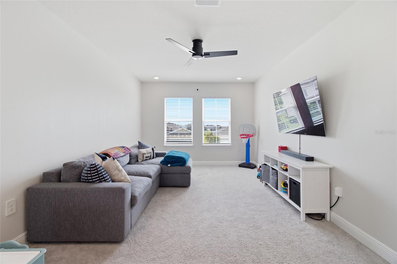 17656 Cantarina Cv Property Photo 27