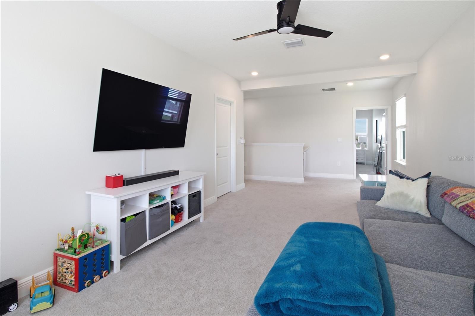 17656 Cantarina Cv Property Photo 28