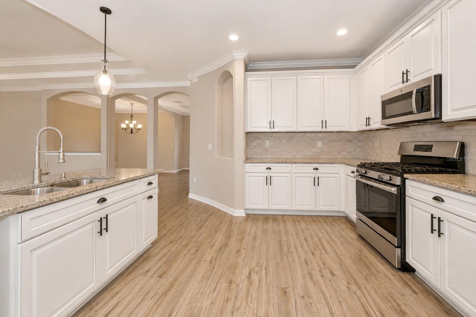 2938 Desert Plain Cv Property Photo 40