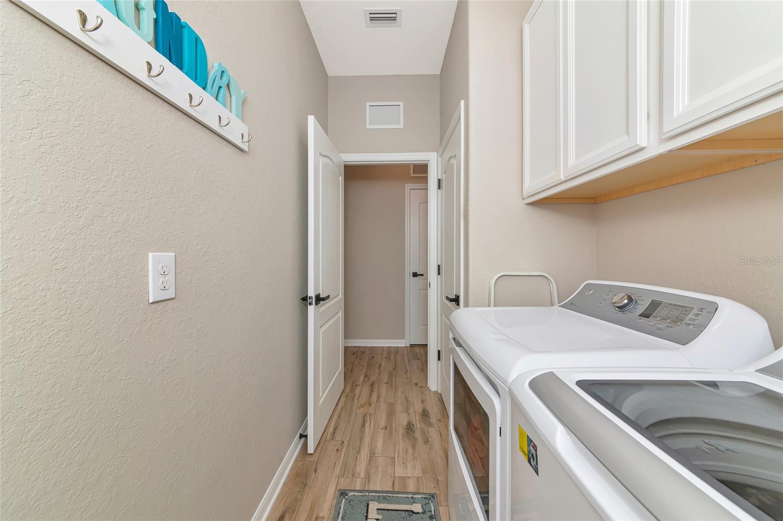 2938 Desert Plain Cv Property Photo 82