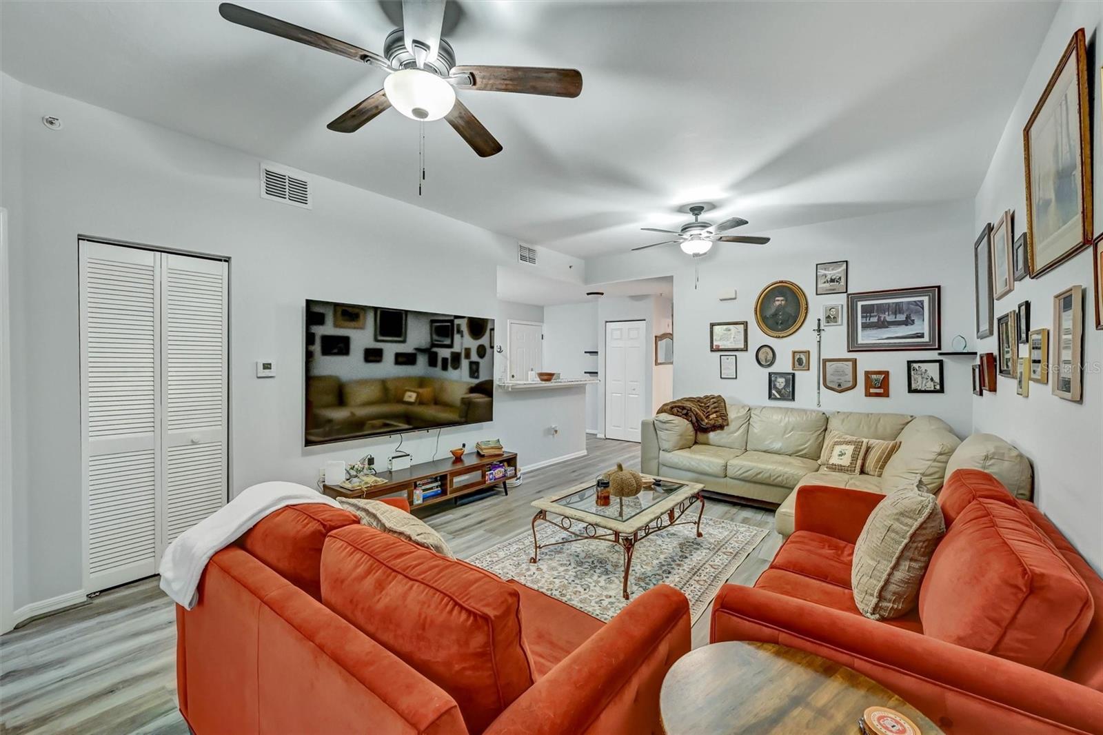 15441 Bellamar Cir #1113 Property Photo 12