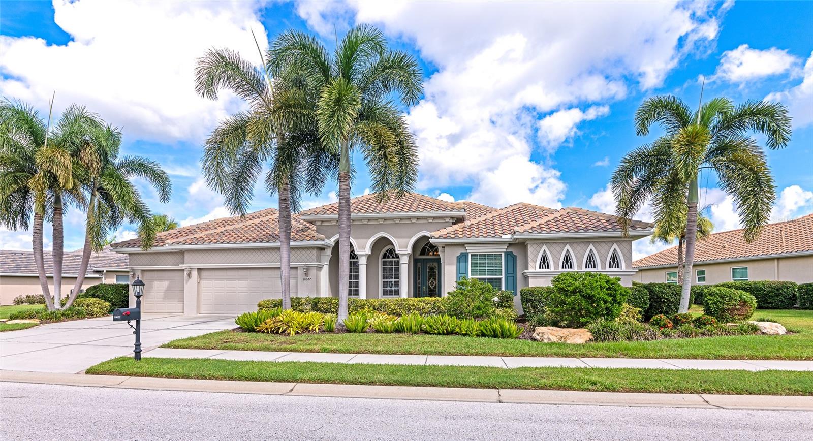 A4705056 Property Photo 1