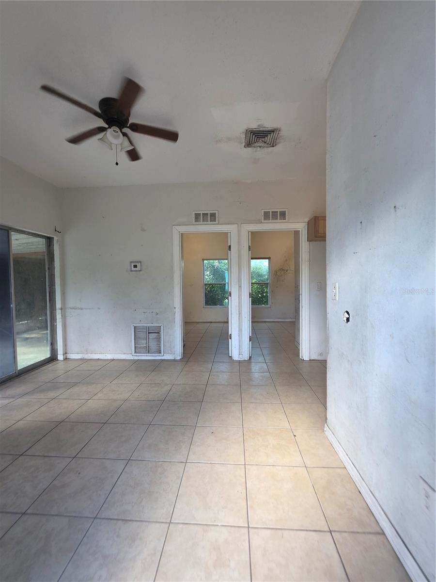 1222 17th St W Property Photo 10