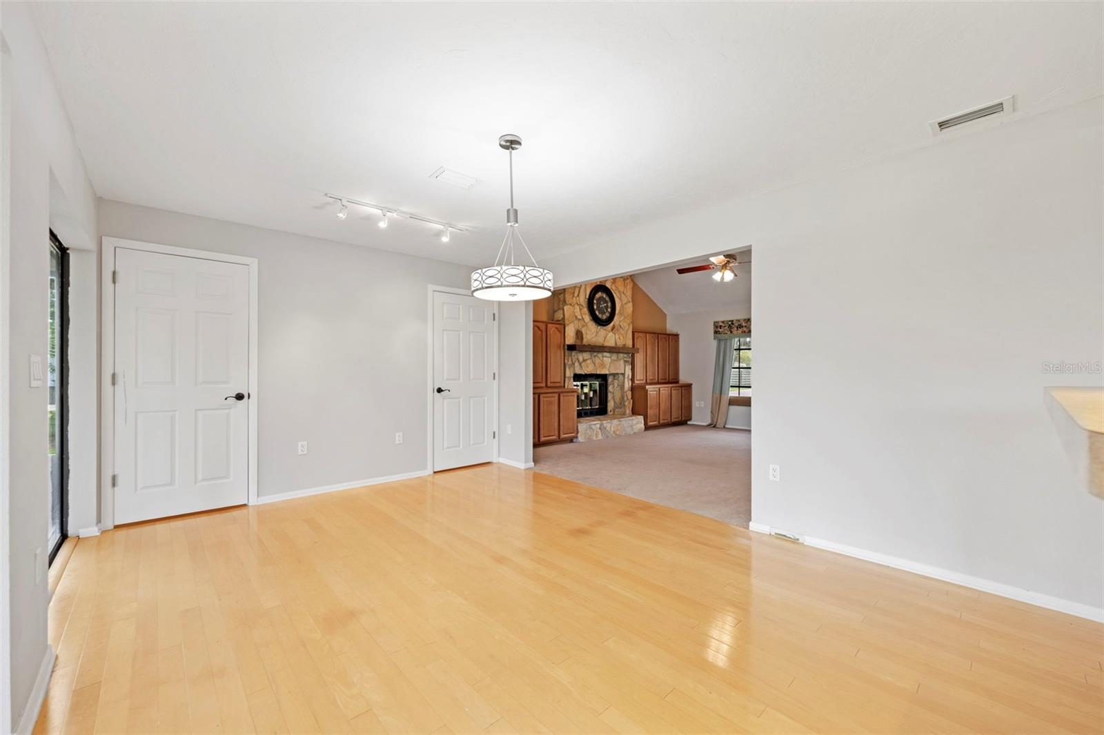 8006 Oak Dr Property Photo 12