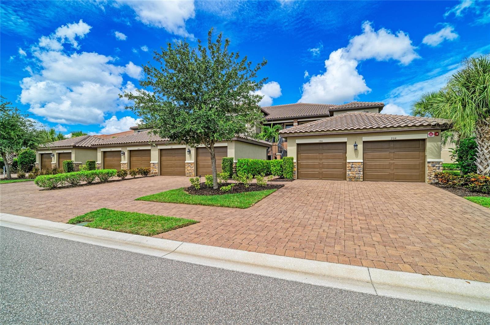 13815 Messina Loop #101 Property Photo 5