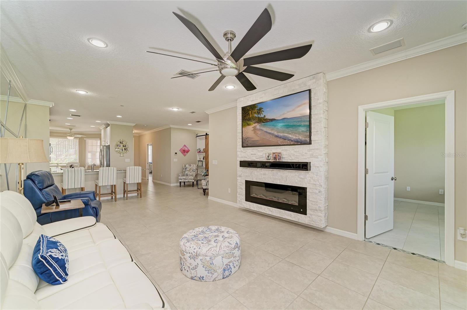 13815 Messina Loop #101 Property Photo 11