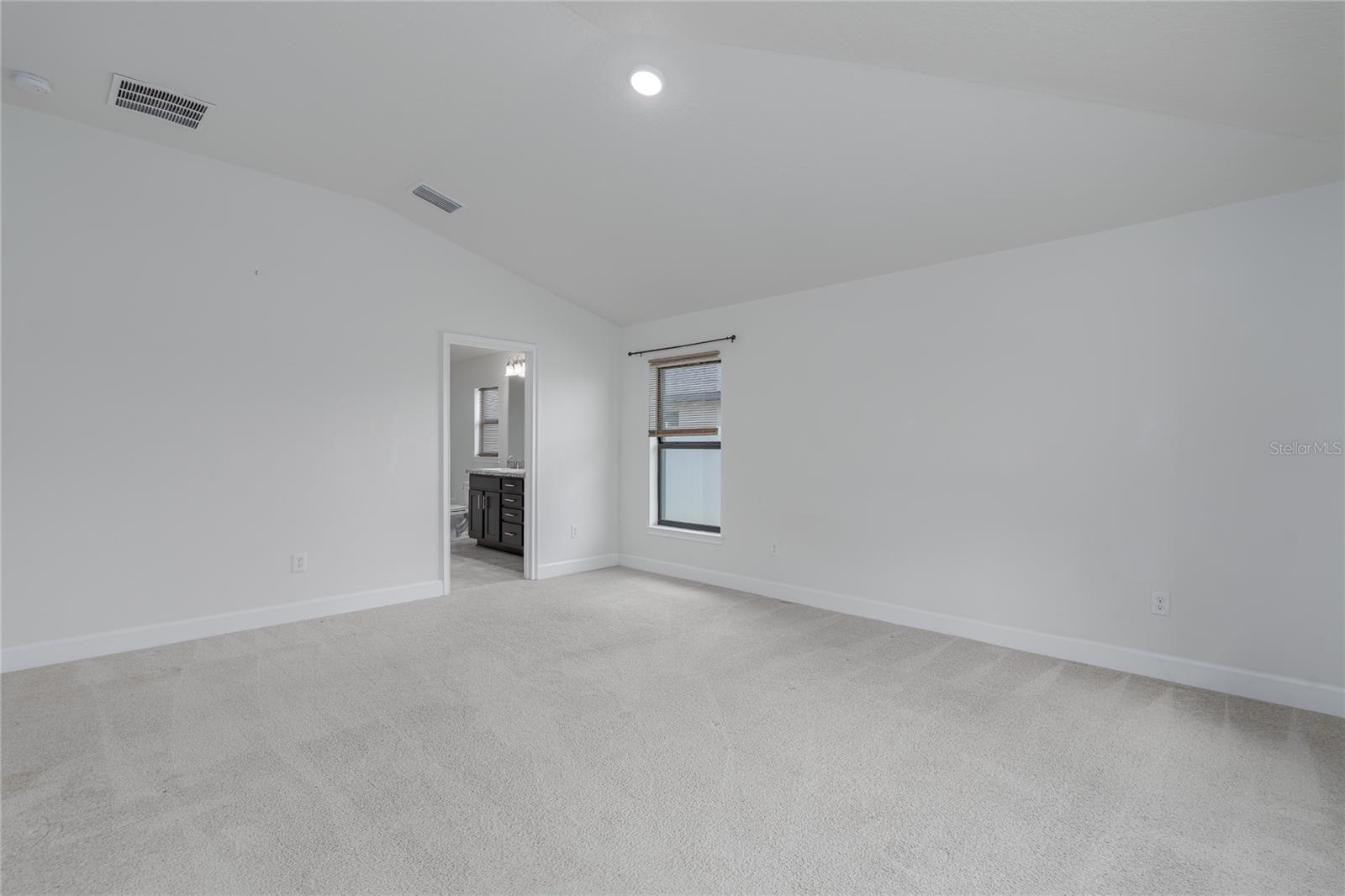 9123 46th Ct E Property Photo 14