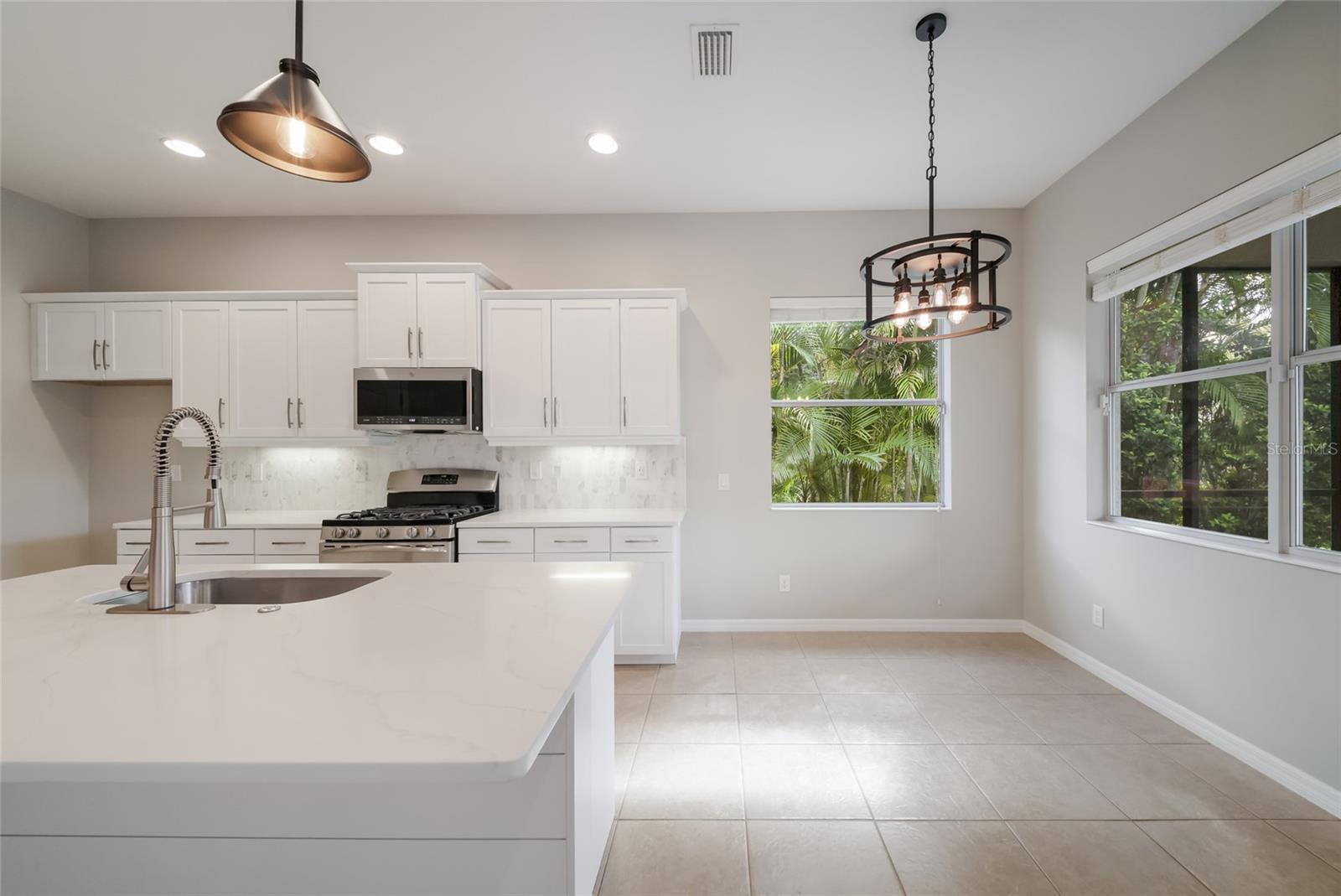 4804 Boston Common Gln Property Photo 3