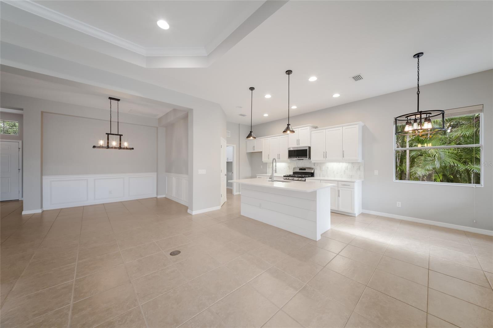 4804 Boston Common Gln Property Photo 7