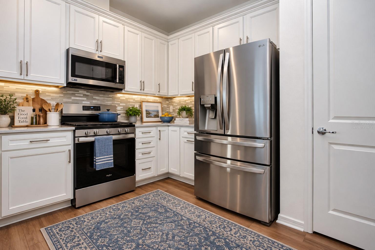 10641 Spring Tide Way Property Photo 3