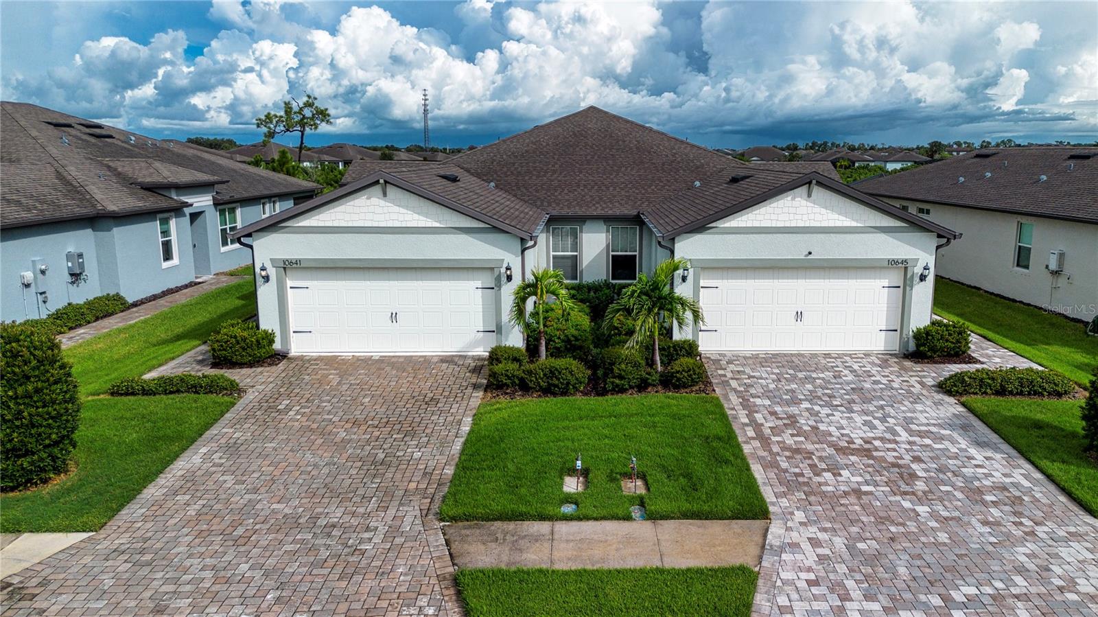 10641 Spring Tide Way Property Photo 6