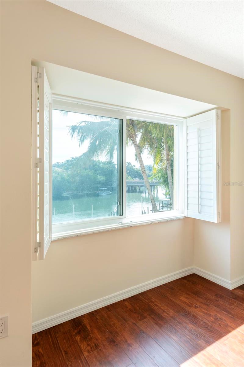 870 Hudson Ave #870 Property Photo 17