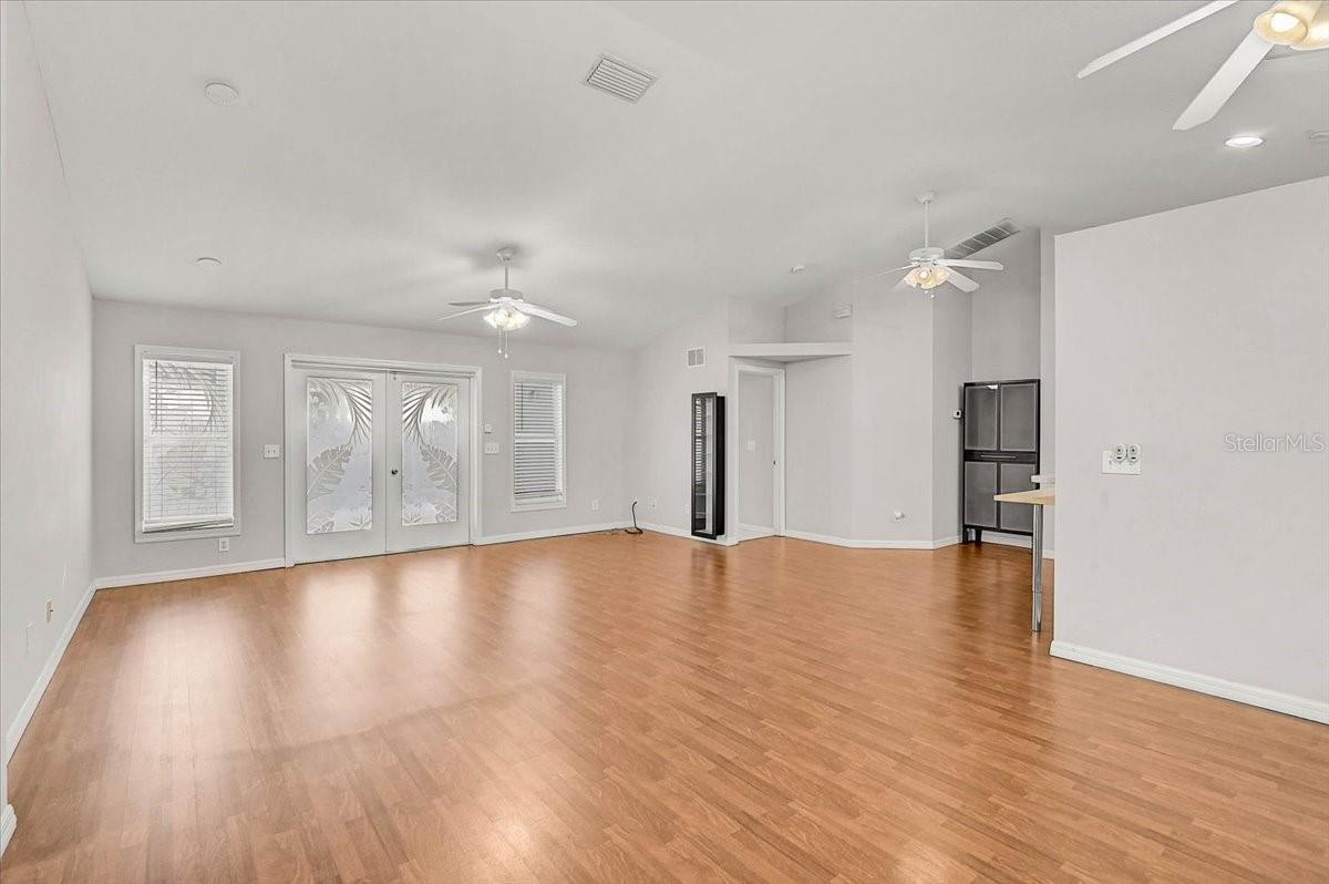 4240 Malickson Dr Property Photo 2