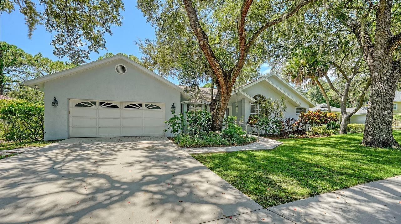4481 Oak View Dr Property Photo 1