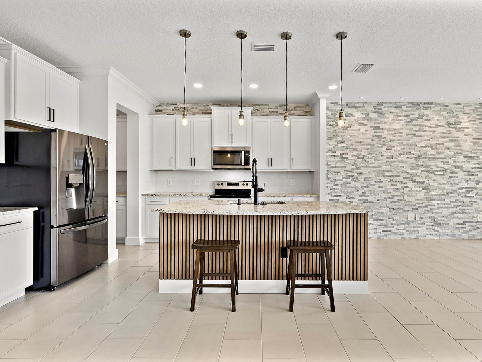 5211 Tannin Ln Property Photo 12