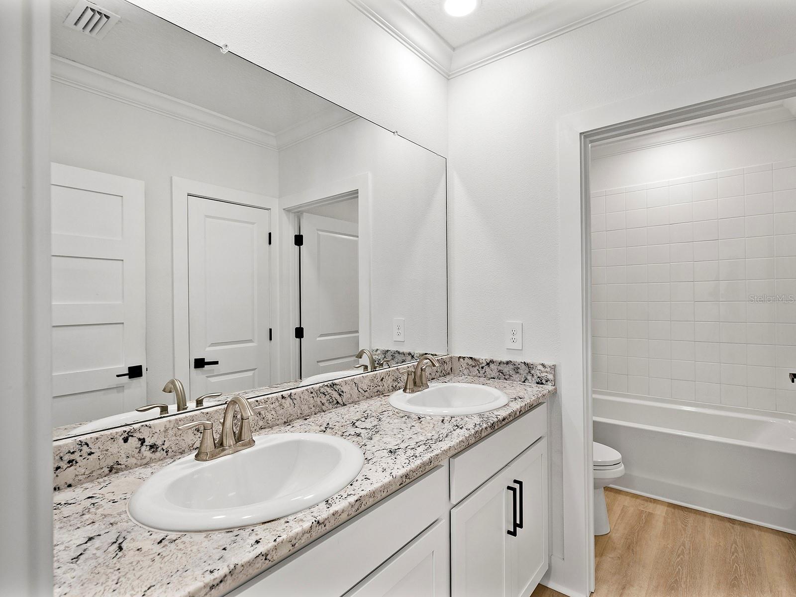 5211 Tannin Ln Property Photo 44