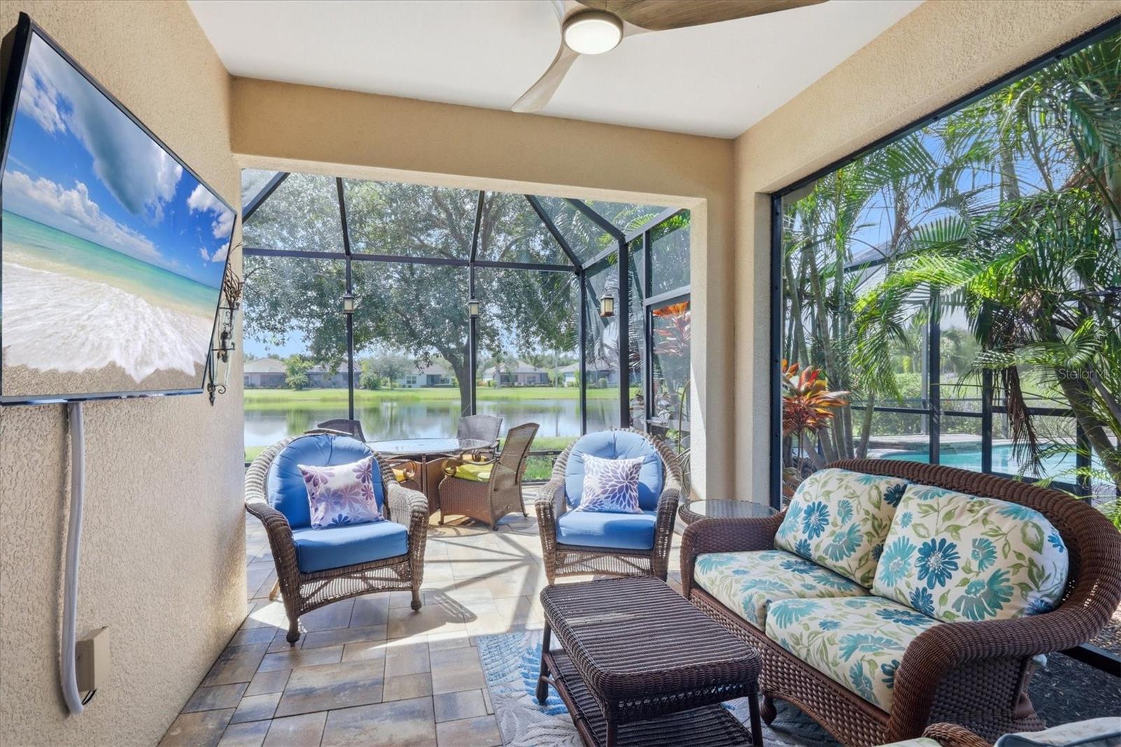 12624 Crystal Clear Pl Property Photo 3