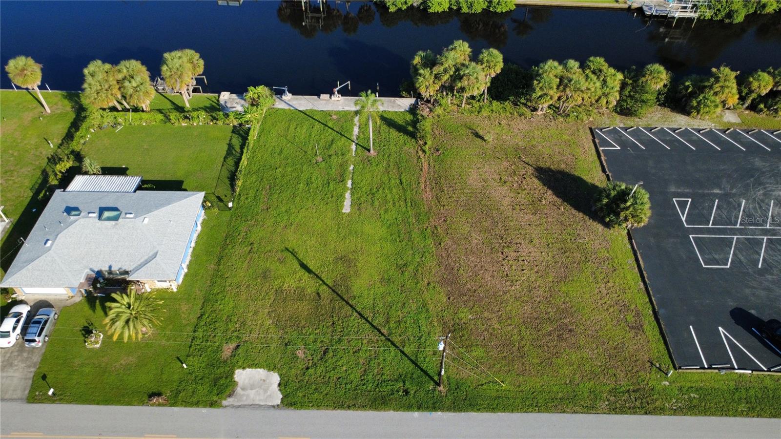 838 Spring Lake Blvd Property Photo 7
