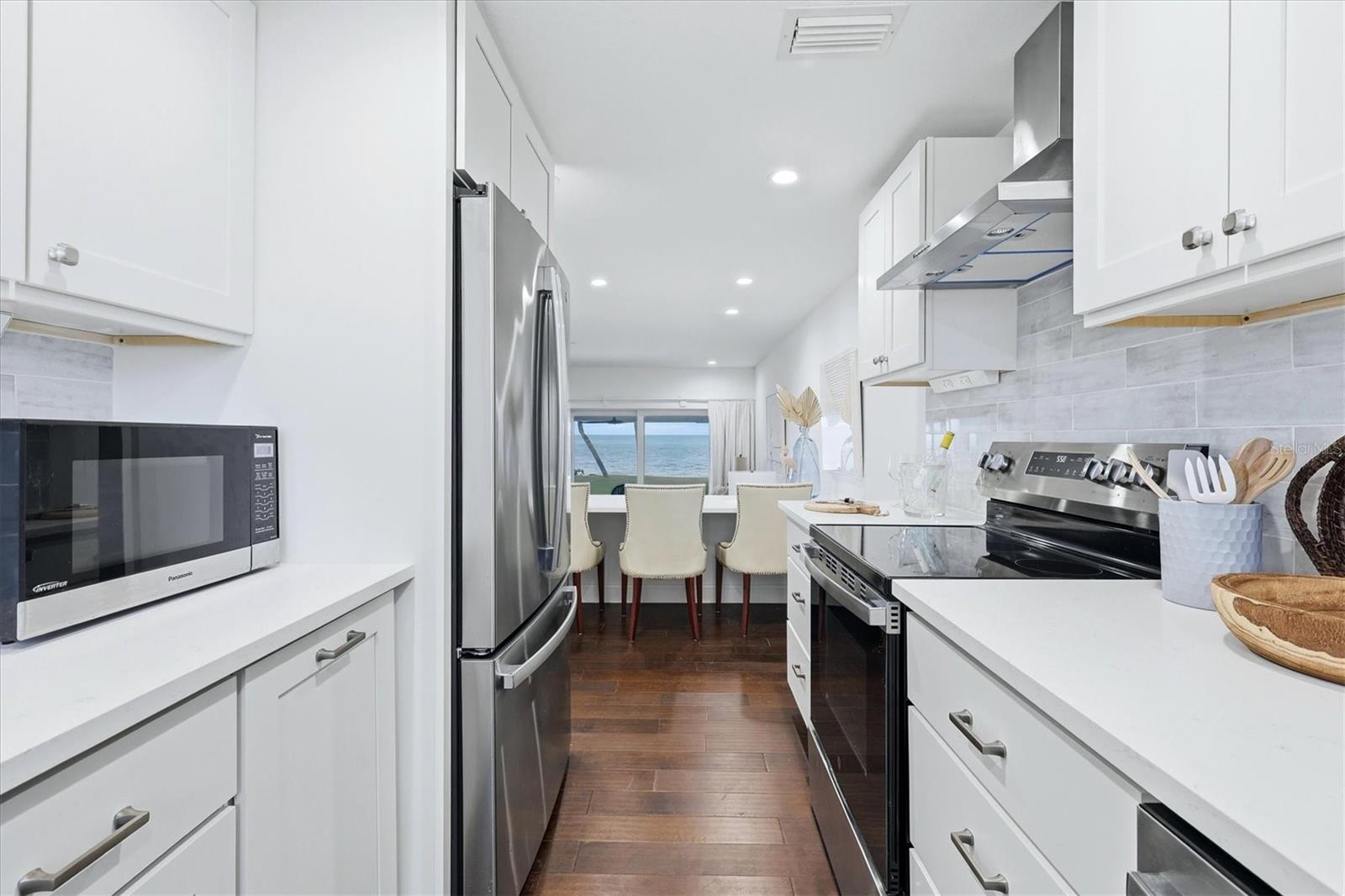 4532 Ocean Blvd #209 Property Photo 17