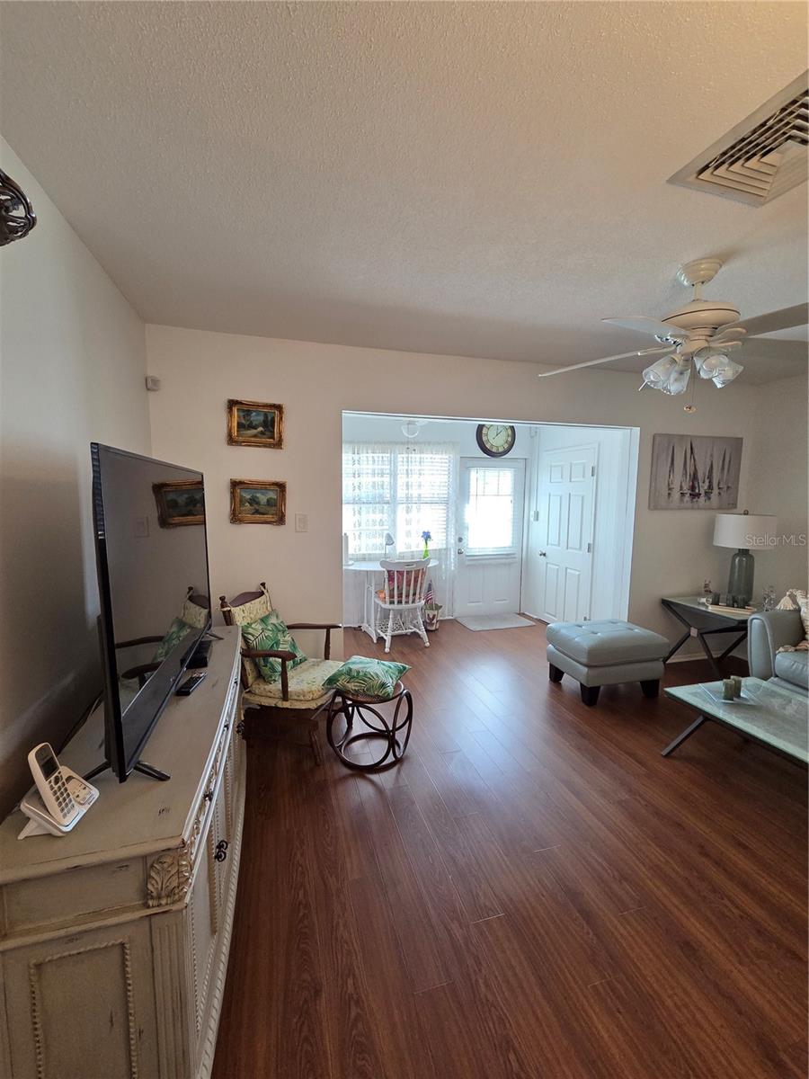 6022 Lilli Way #6022 Property Photo 4