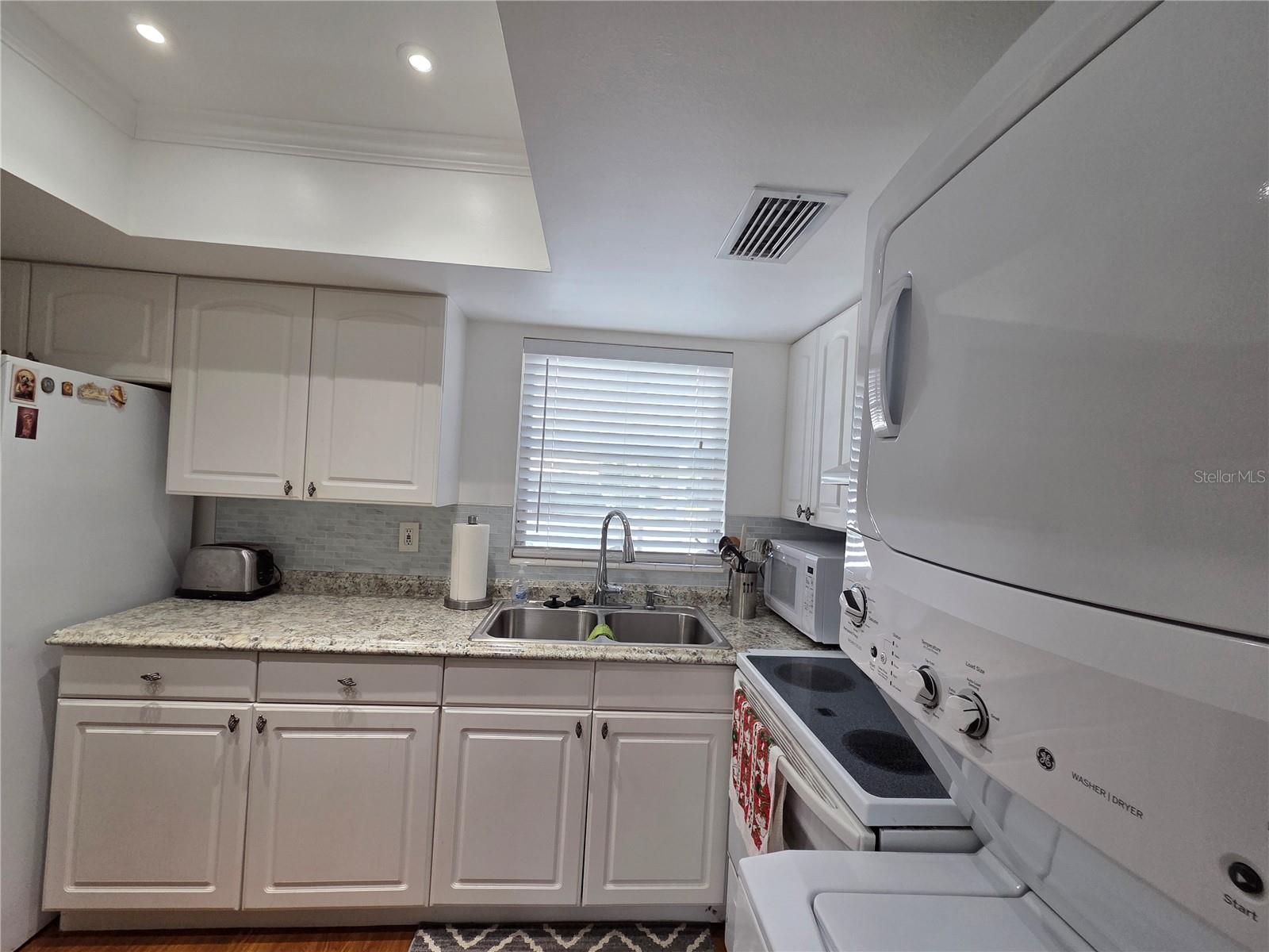 6022 Lilli Way #6022 Property Photo 12
