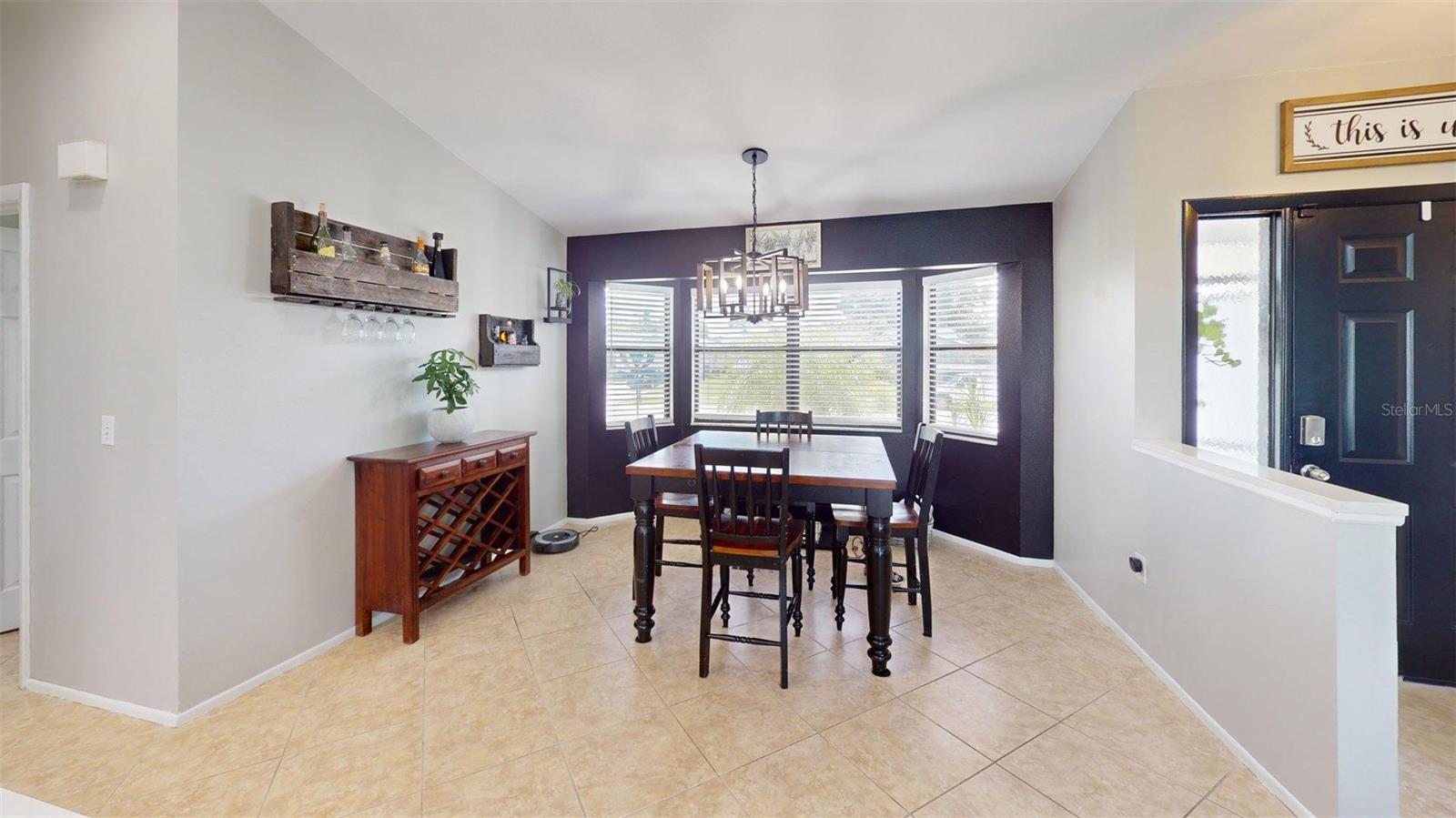 2461 Gold Oak Ct E Property Photo 12