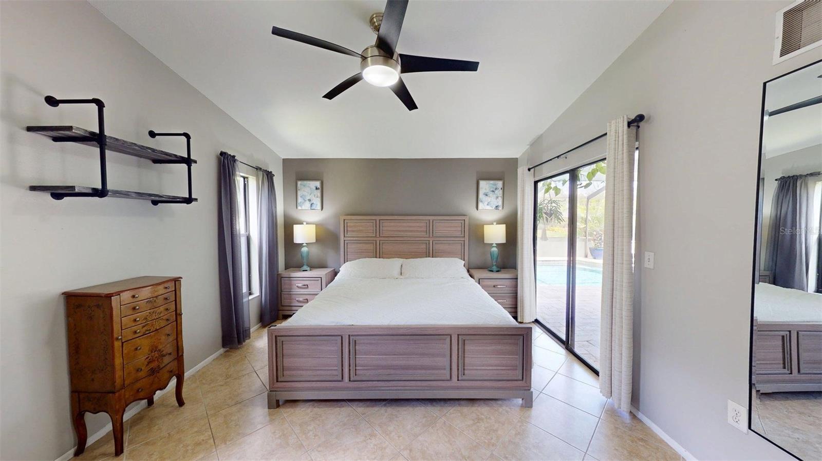 2461 Gold Oak Ct E Property Photo 15