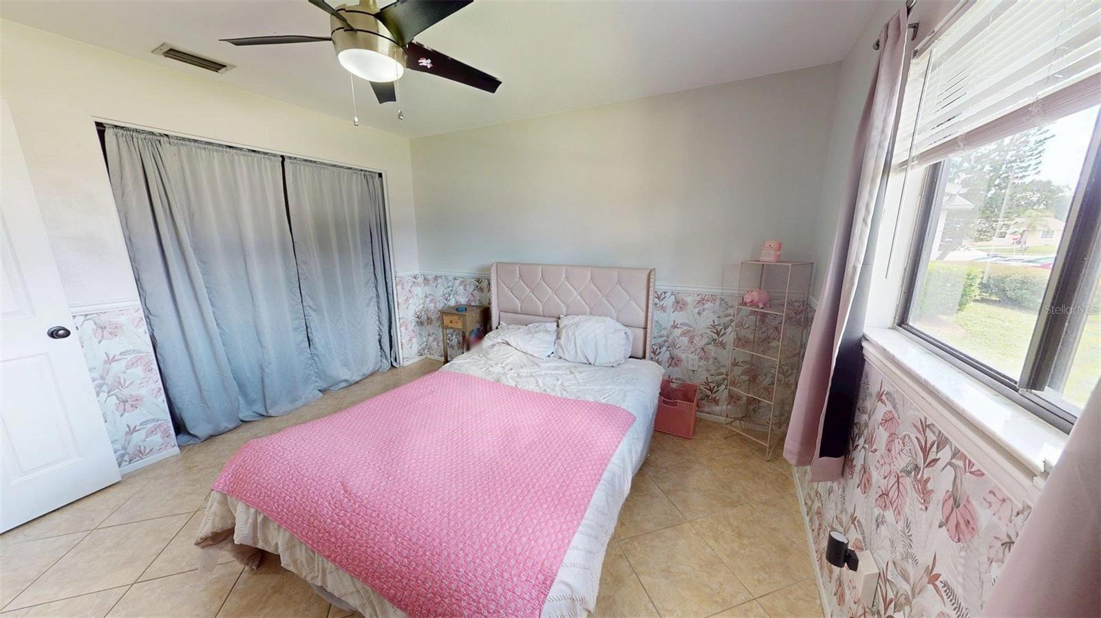 2461 Gold Oak Ct E Property Photo 18