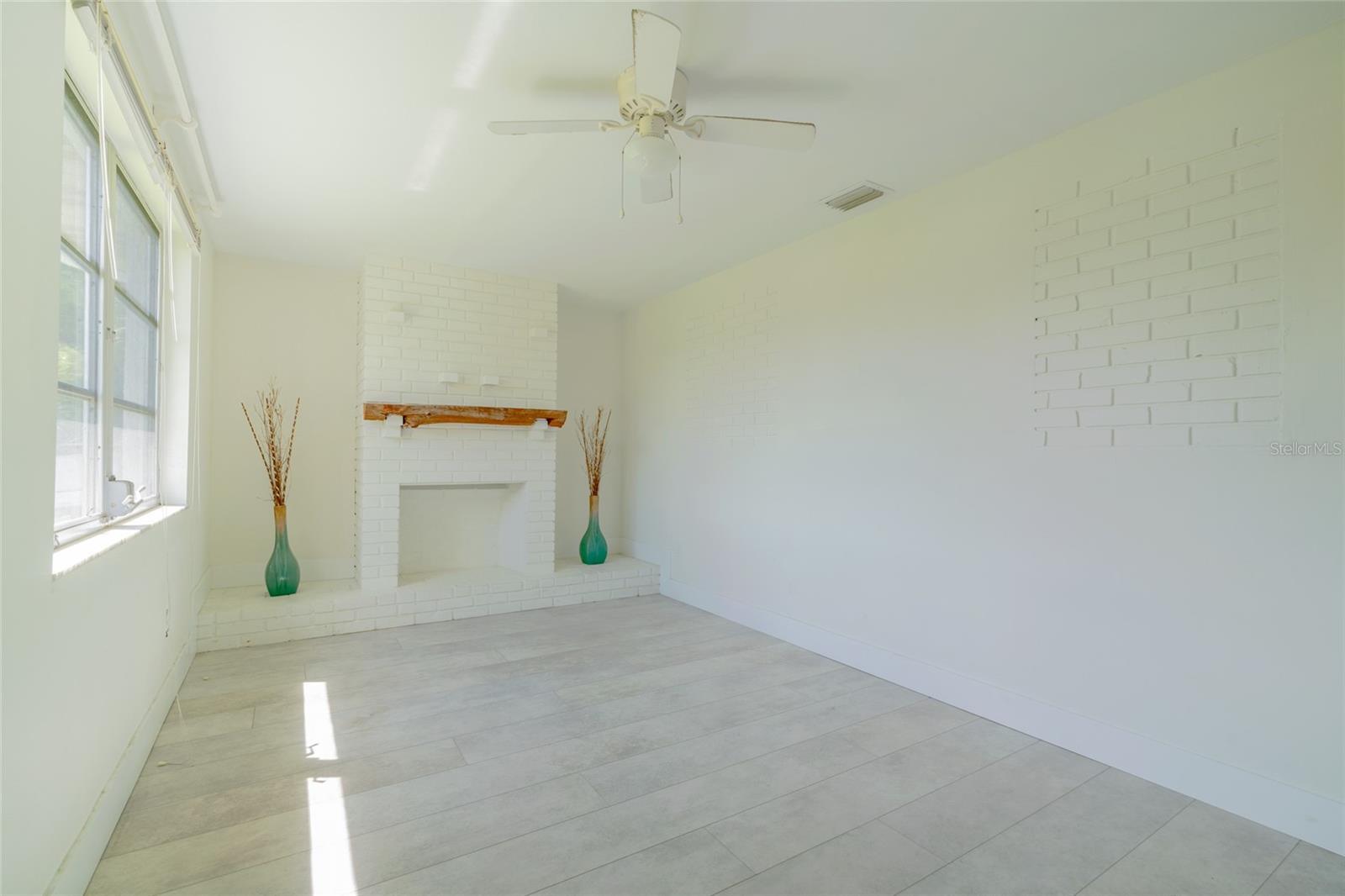 605 Barnes Pkwy Property Photo 22