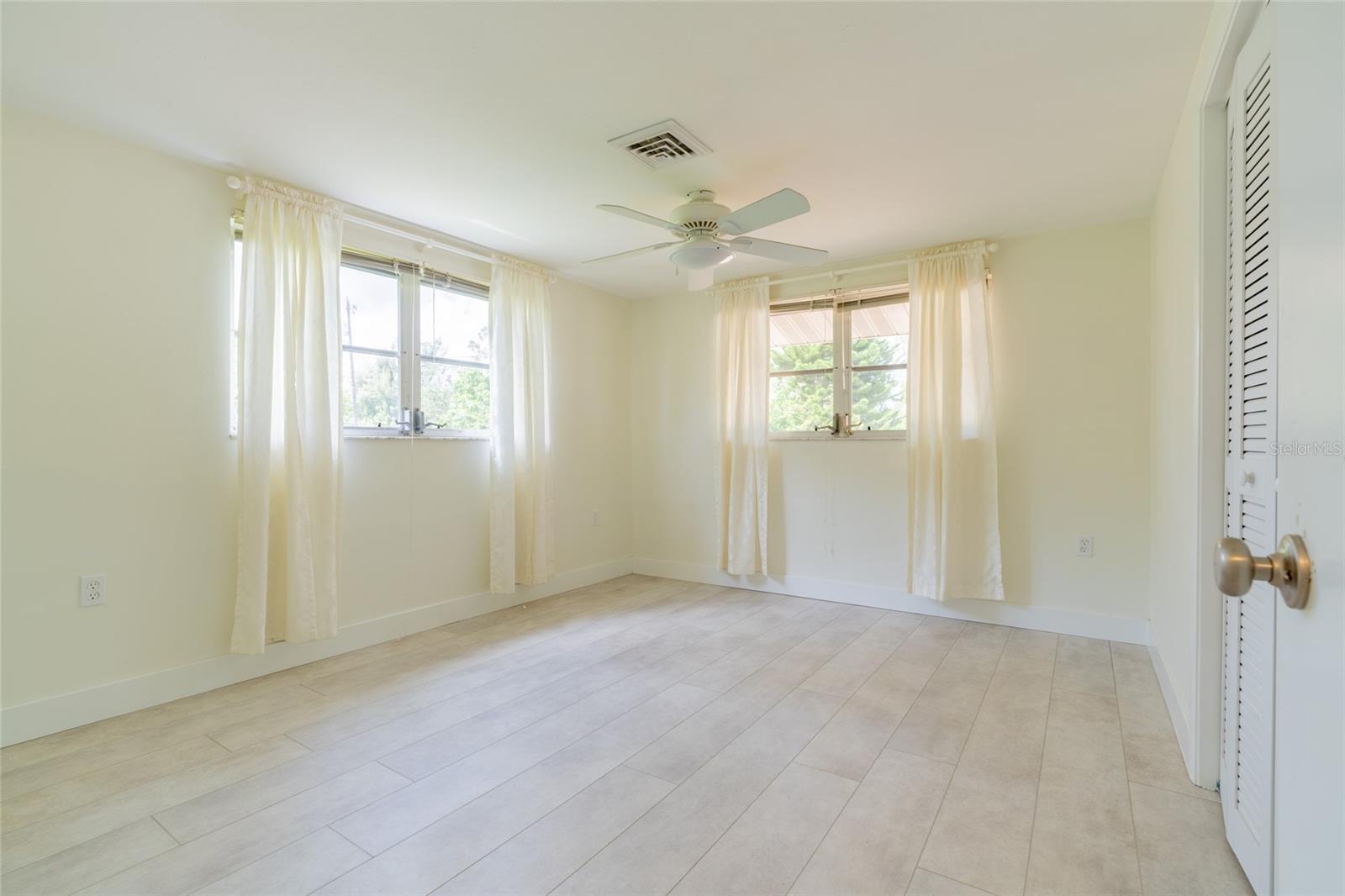 605 Barnes Pkwy Property Photo 28