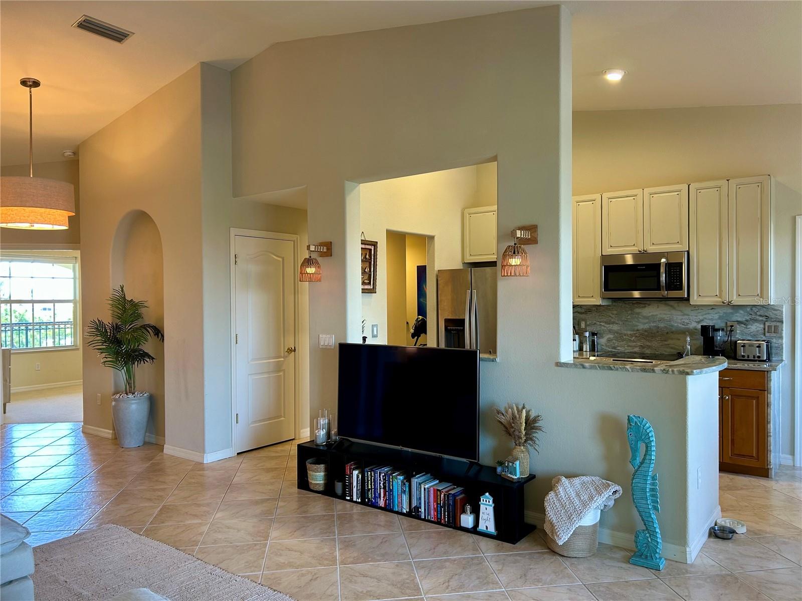 980 Cooper St #402 Property Photo 13