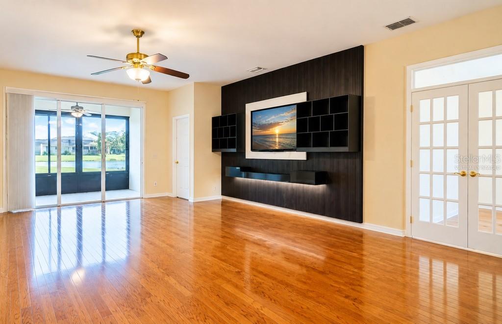8318 Summer Greens Ter Property Photo 2