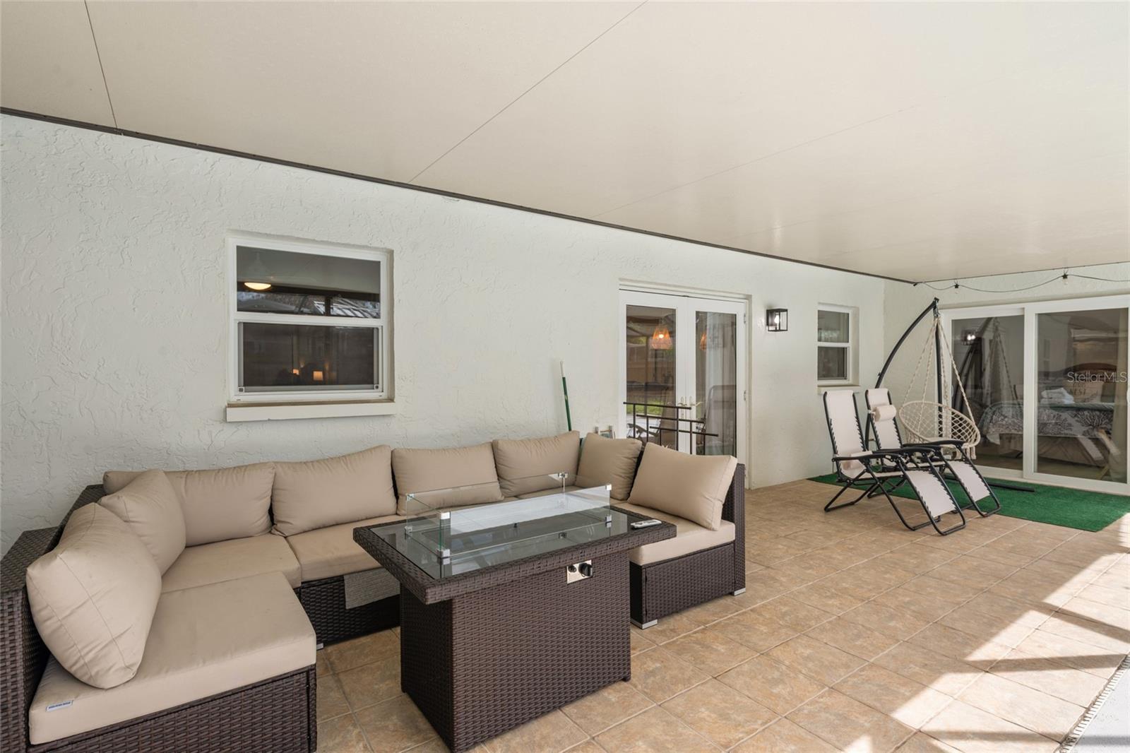 1863 Monica Dr Property Photo 29