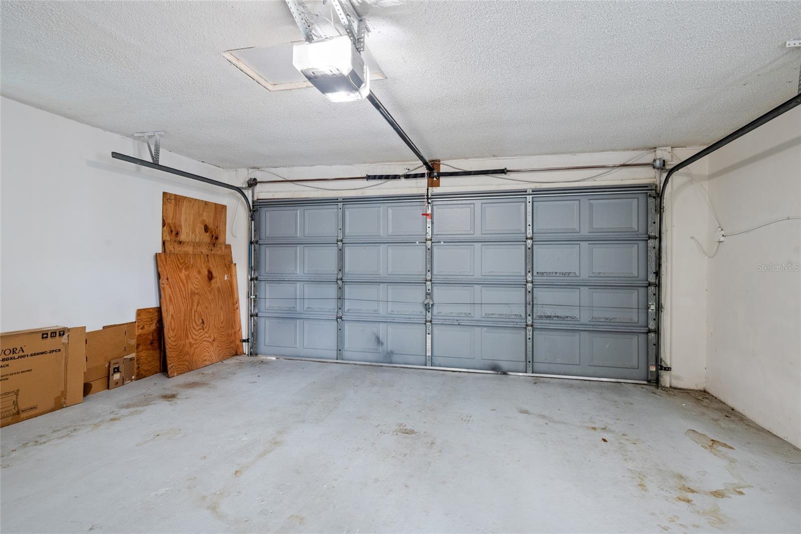 1863 Monica Dr Property Photo 48
