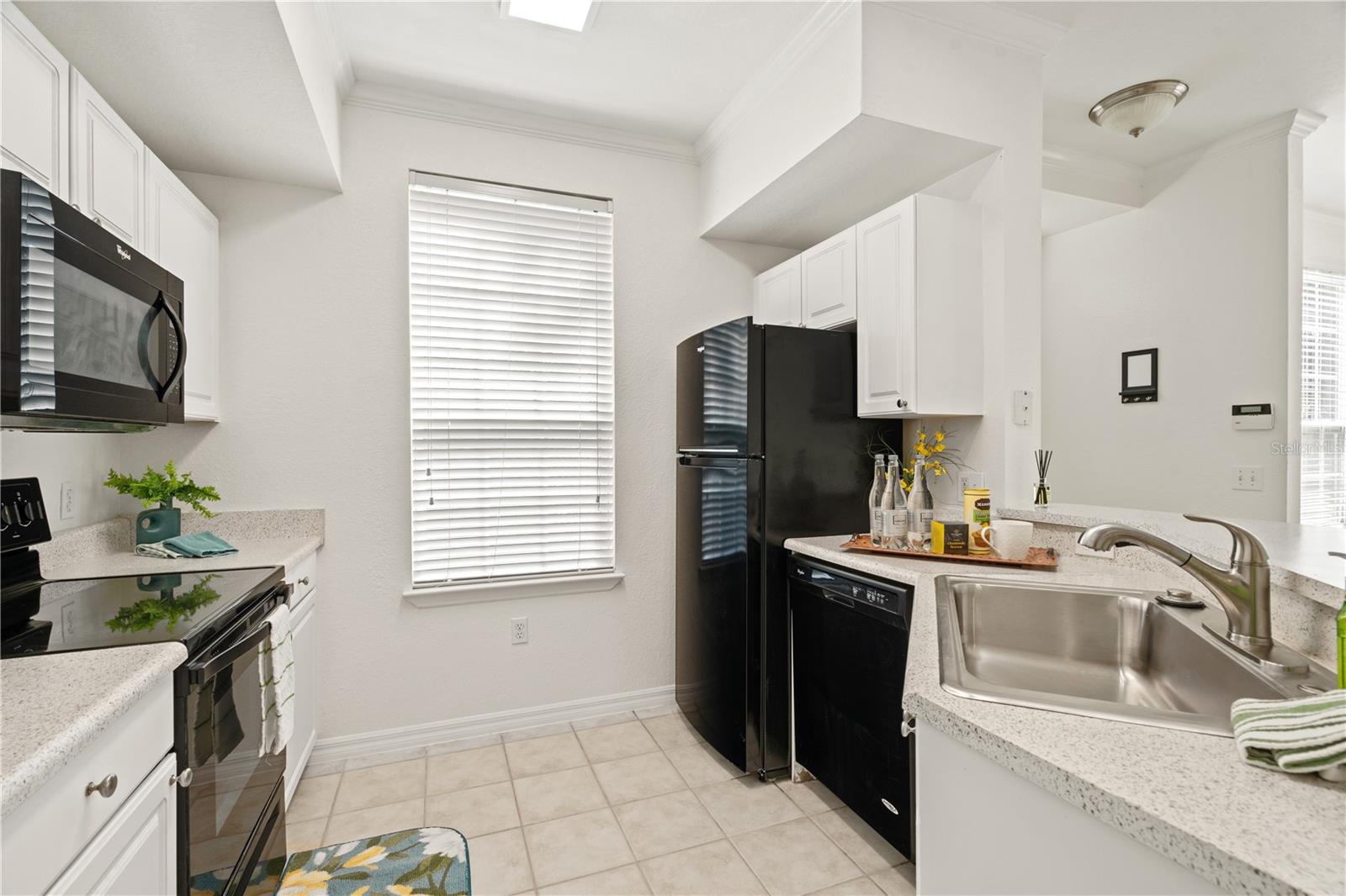 5561 Rosehill Rd #103 Property Photo 7
