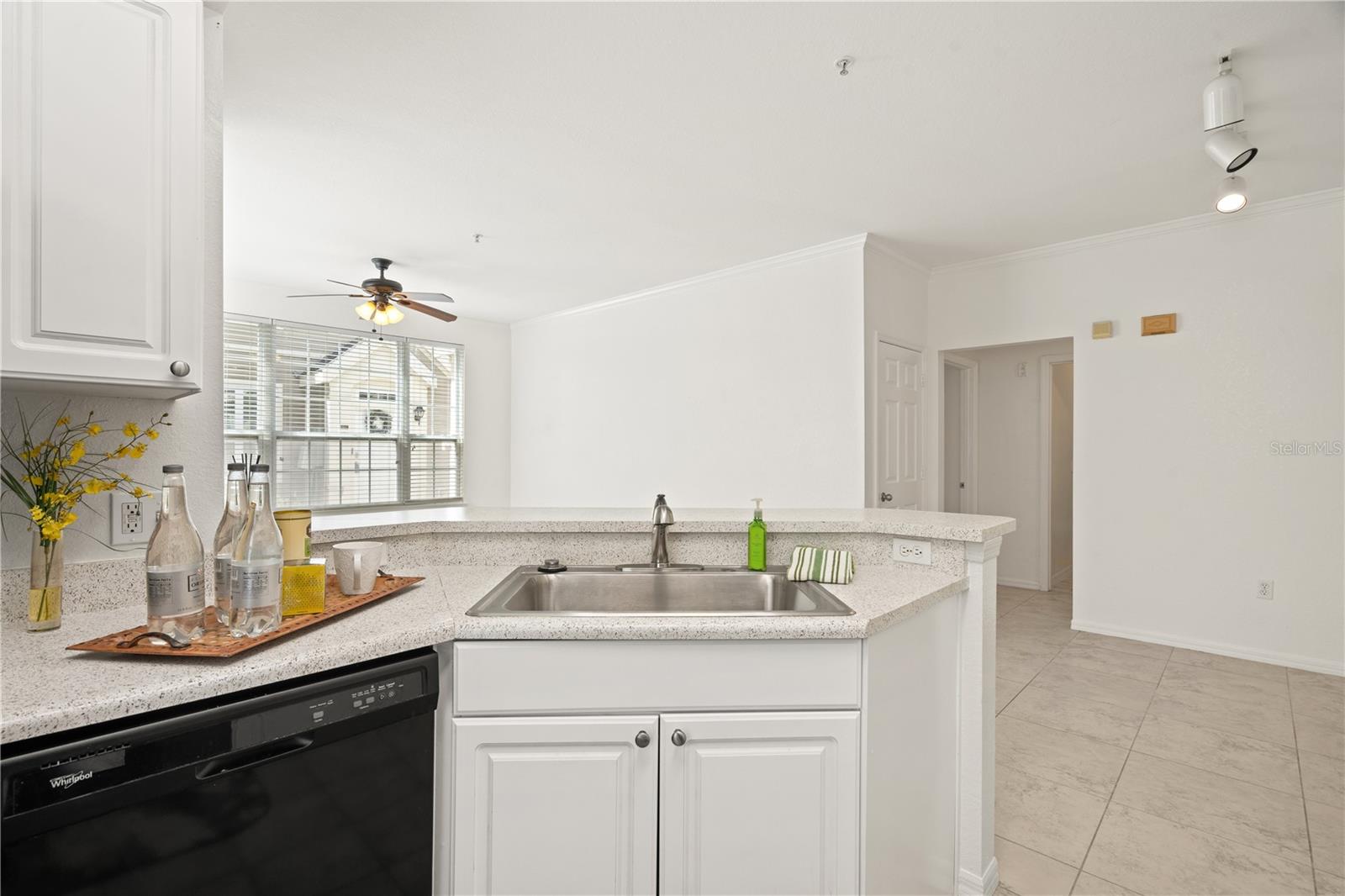 5561 Rosehill Rd #103 Property Photo 9