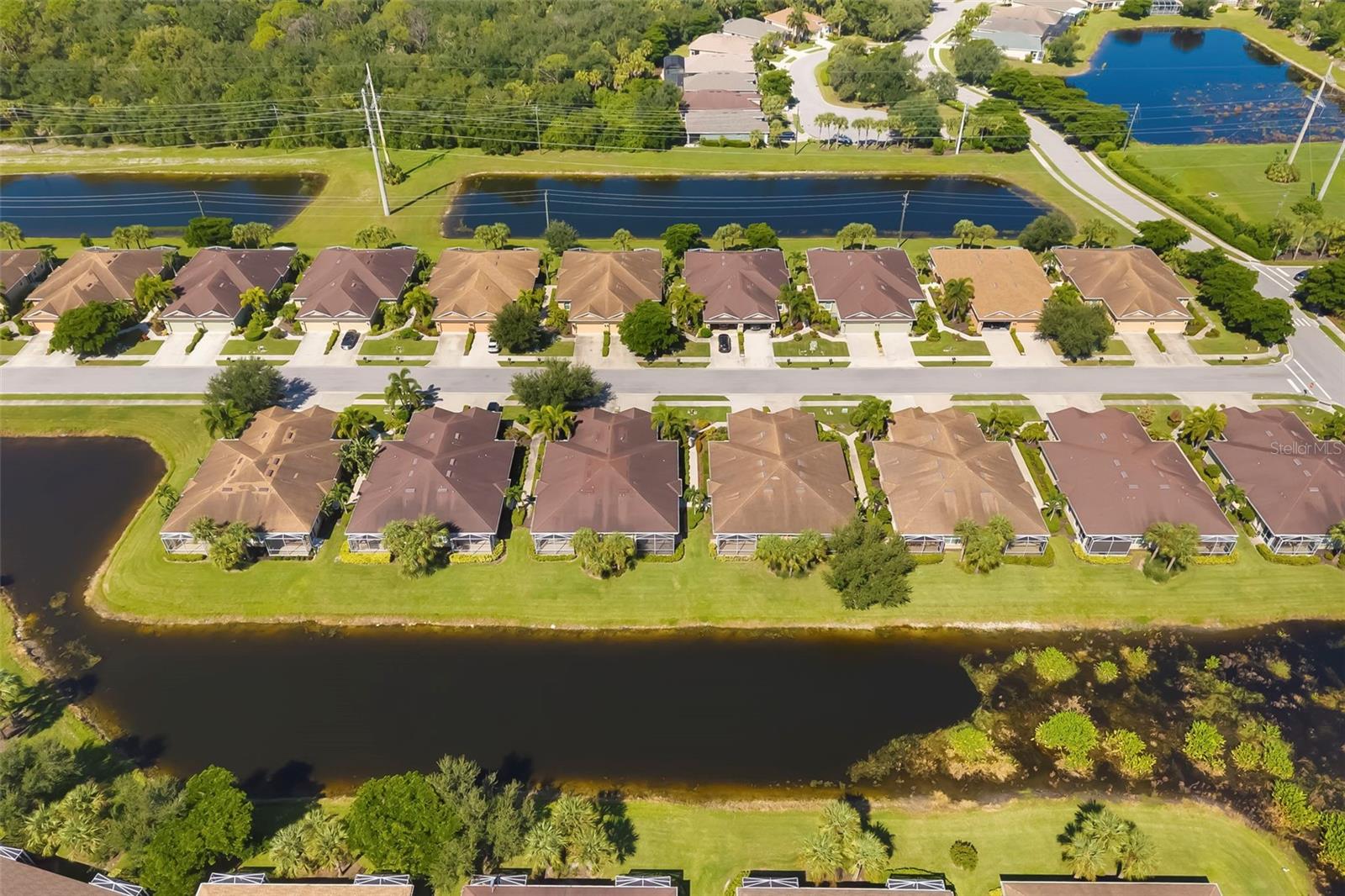 292 Capulet Dr Property Photo 12