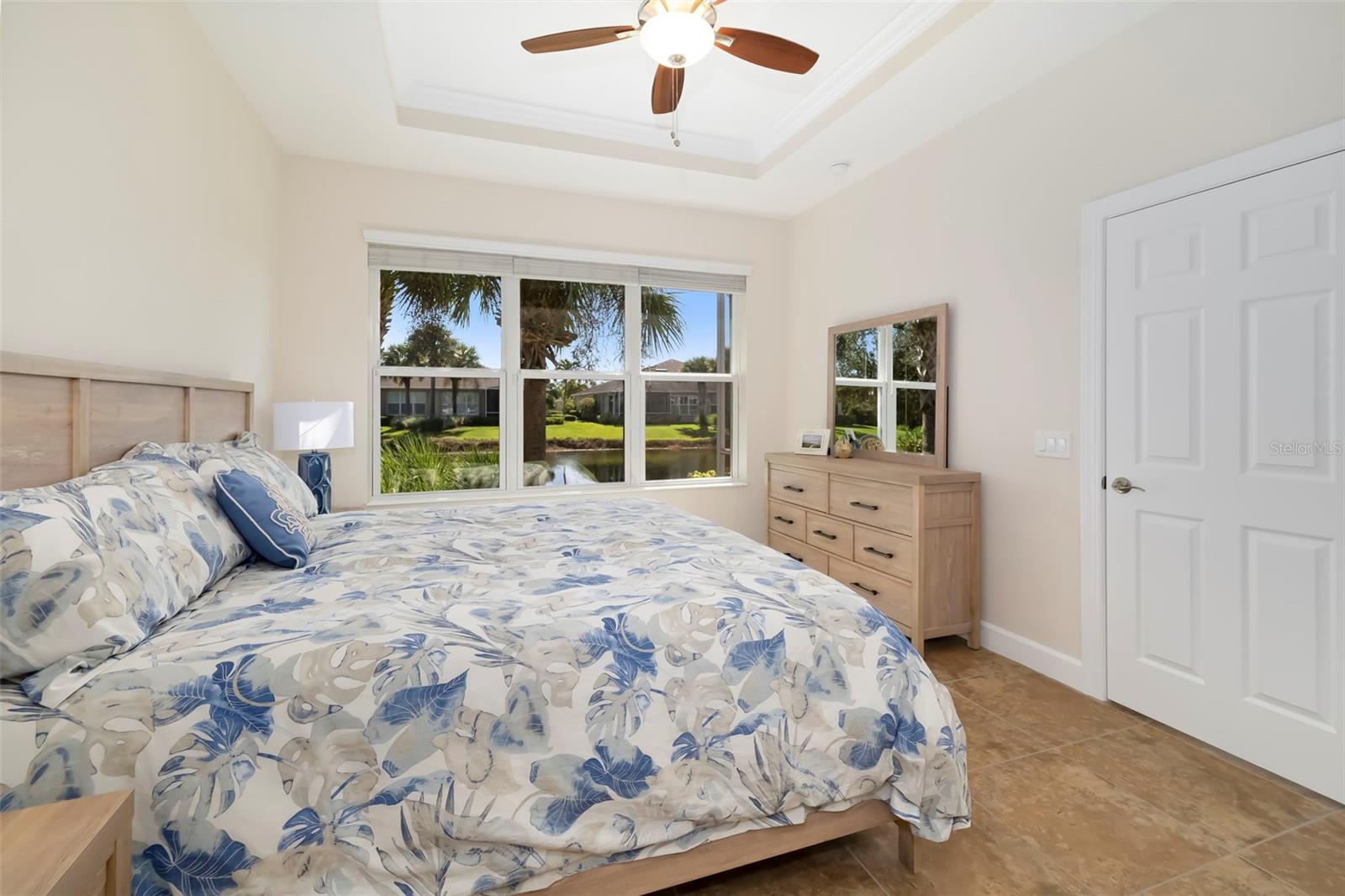 292 Capulet Dr Property Photo 35
