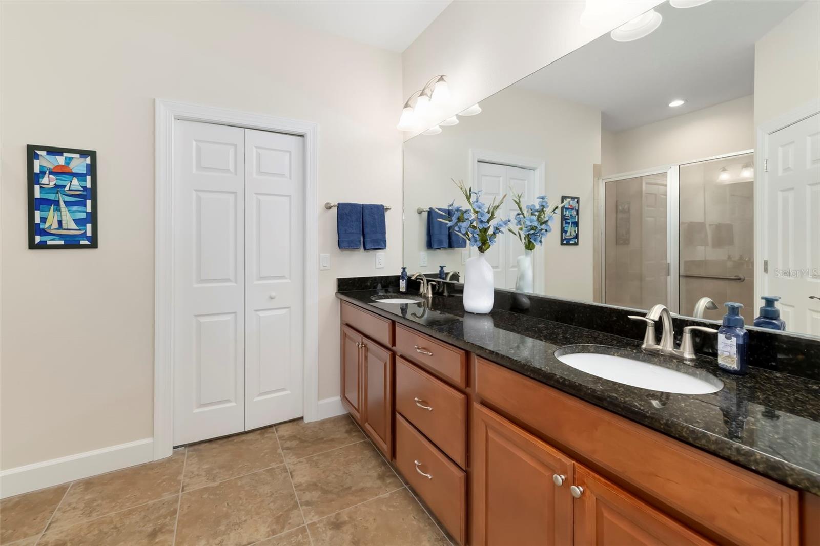 292 Capulet Dr Property Photo 37